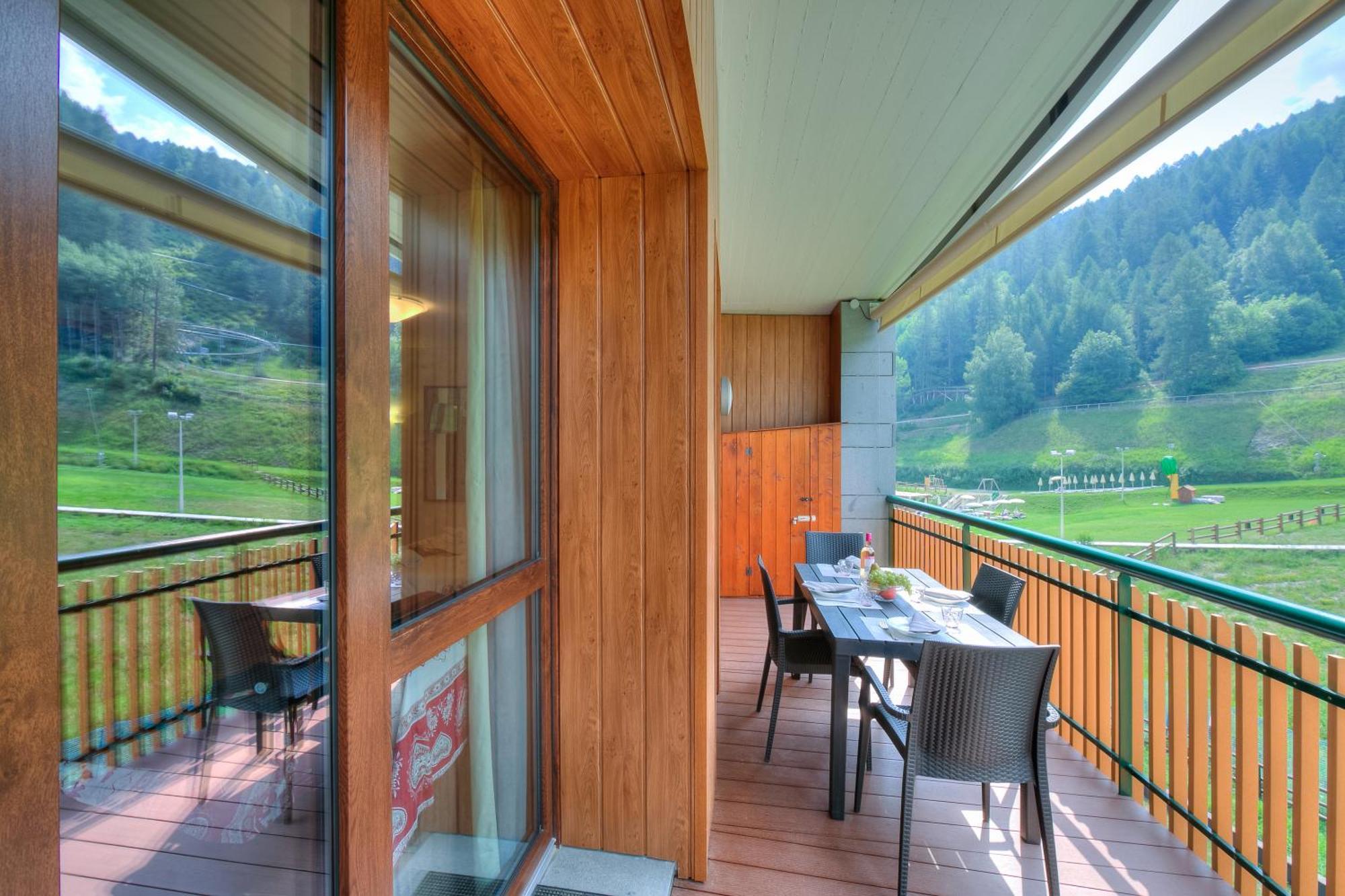 La Marmotta Campo Smith On The Ski Slopes - Happy Rentals Бардонечия Екстериор снимка